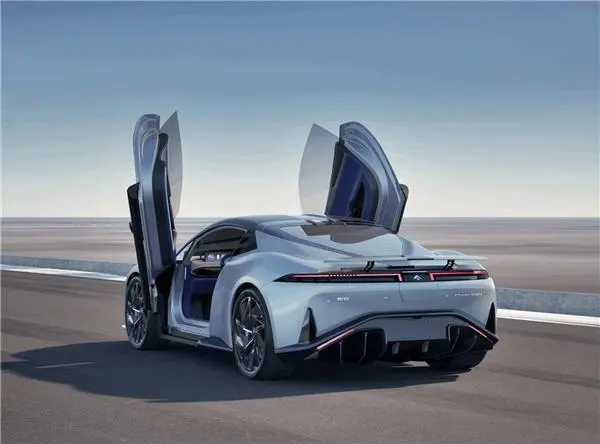 "Первый китайский суперкар EV" - Aion Hyper SSR - замечен на конвейере