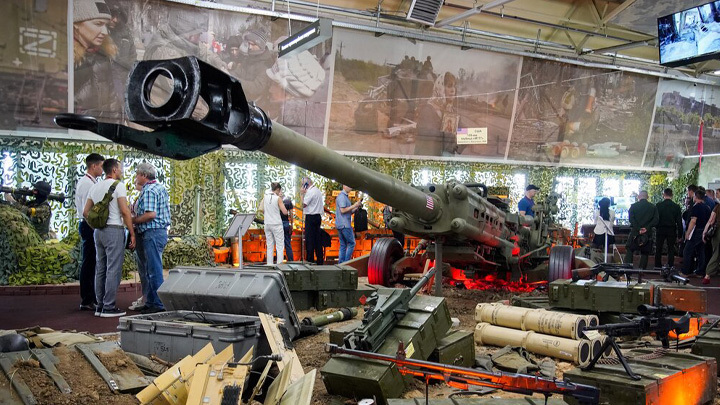 КАК ГОРИТ ТЕХНИКА НАТО: ЗАПАД УВИДЕЛ СТЕНД СВОЕГО ПОЗОРА