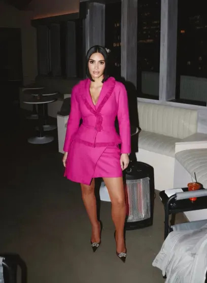 Ким Кардашьян выставила на аукцион свои наряды из сериала 