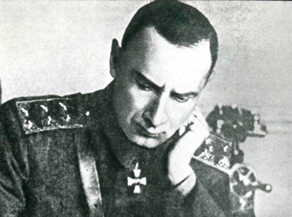 Жириновский призвал олигархов сообща выкупить и вернуть в Россию архив адмирала Колчака