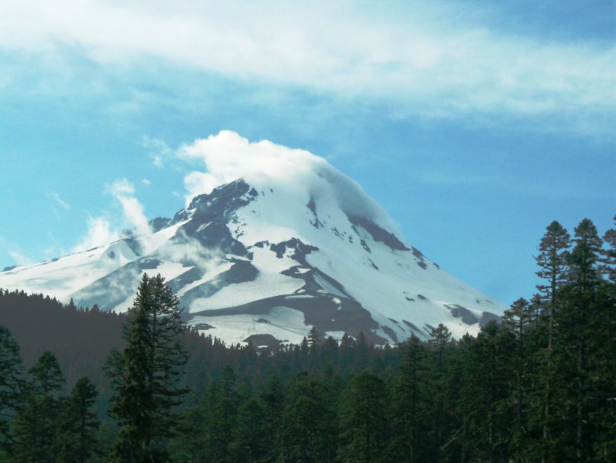 Views Of The Gorgeous Columbia River Gorge