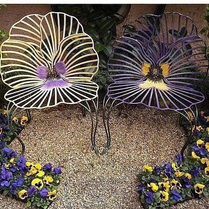 Стулья - анютины глазки