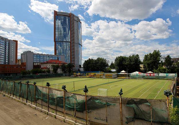 В чём провинились стадионы? О спорте в России, массовом и не очень В чём провинились стадионы? О спорте в России, массовом и не очень россия