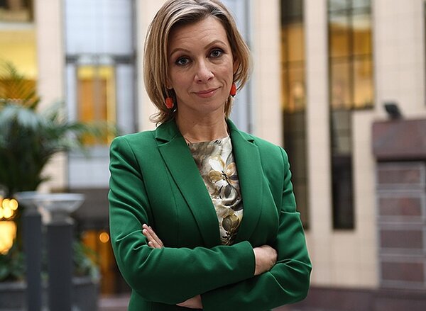 Мария Захарова посоветовала американцам подучить историю прежде чем угрожать авианосцами