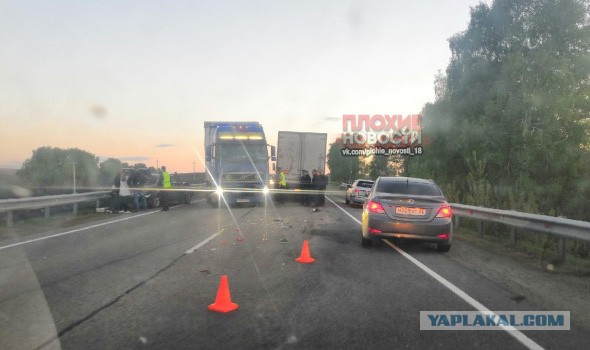 Мать героиня! Женщина закрыла своим телом детей от грузовика! Мать героиня! Женщина закрыла своим телом детей от грузовика! дтп,происшествия,Россия