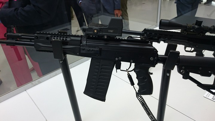 АК-308 (7,62х51 мм) - новый претендент на замену винтовок под патрон НАТО