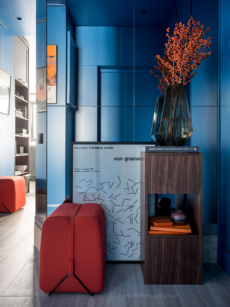 Глубокие оттенки и спрятанная спальня: необычная квартира студентки в Москве интерьер и дизайн