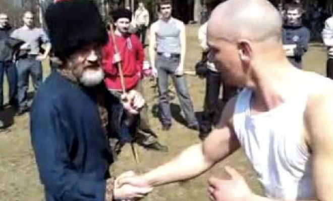 Казак уделал ММА-бойца борьбой на палке казак