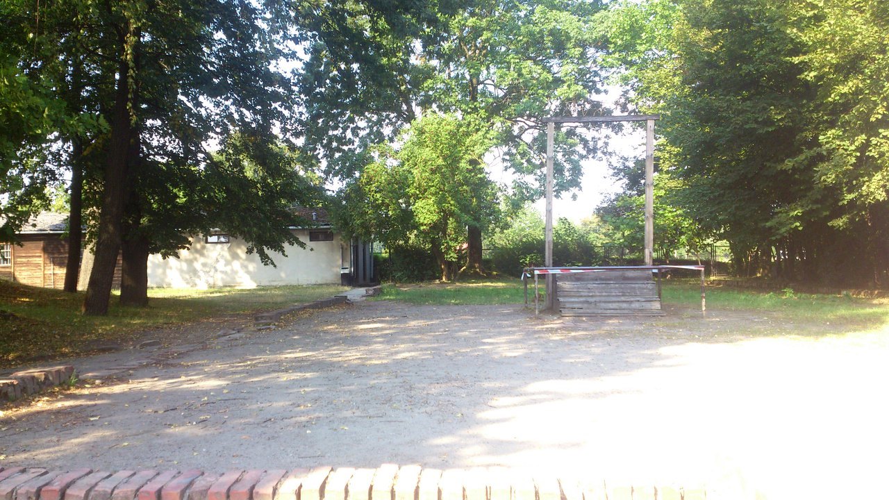 Поездка в Освенцим: город с тысячей шрамов 