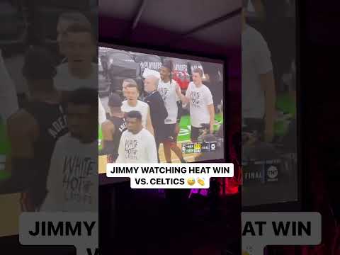 В сети появилось видео с реакцией Джимми Батлера на победу «Майами» над «Бостоном» во 2-м матче