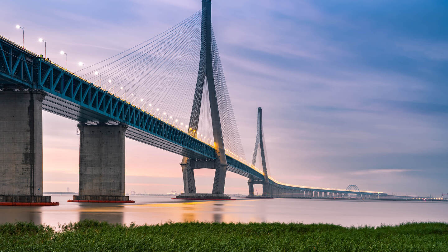 Мост Хусутун