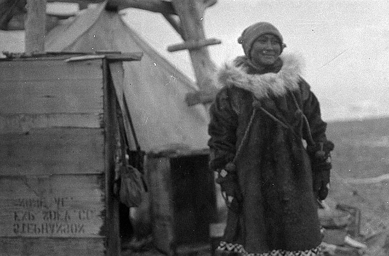 Женщину забыли одну на необитаемом острове в Арктике. Она жила там 3 месяца, пока за ней не отправили корабль