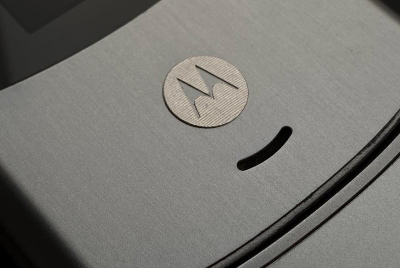 Флагманский смартфон Motorola на Snapdragon 888 приближается
