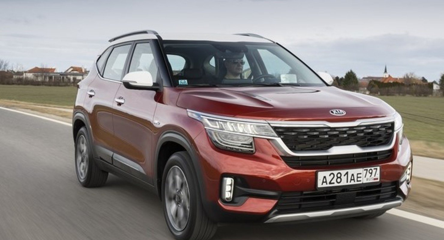 Названа главная причина не покупать Skoda Karoq и Kia Seltos