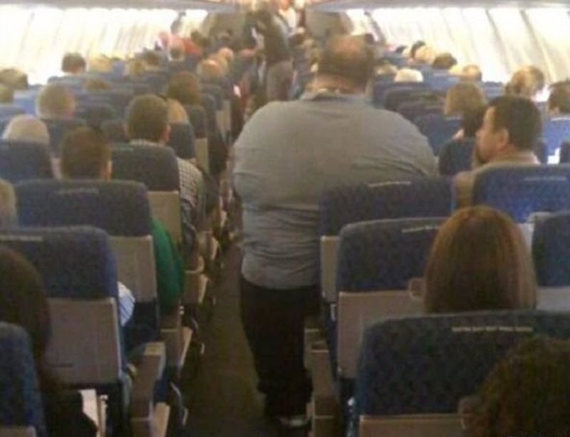 Подборка ситуаций, которые превращают перелет в сущий кошмар авиатур