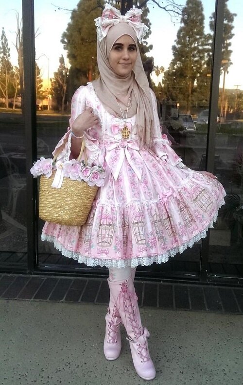 Хиджаб и сбоку бантик: мусульманские лолиты Хиджаб и сбоку бантик: мусульманские лолиты мода,мода и красота,стиль