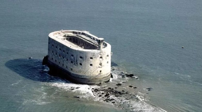 Укрепления в море: 10 самых красивых крепостей планеты история