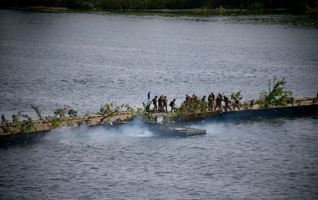 B-52 над Одессой и ядерный удар по Крыму. Как прошли учения Украины и НАТО на "заднем дворе России" B-52 над Одессой и ядерный удар по Крыму. Как прошли учения Украины и НАТО на "заднем дворе России" нацисты,украина