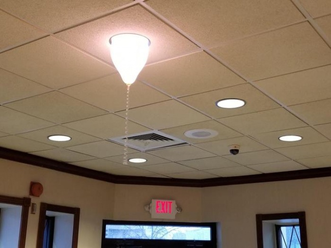 23 фото от людей, которые заметили нечто странное и не смогли пройти мимо 23 фото от людей, которые заметили нечто странное и не смогли пройти мимо