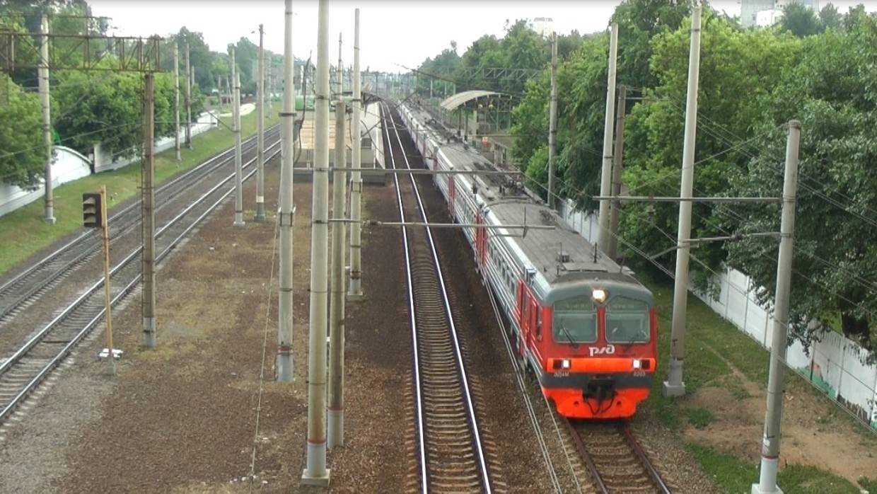 Поезда начнут использовать для эвакуации беженцев из ДНР 19 февраля