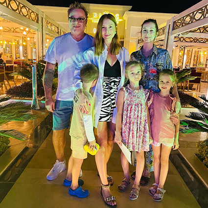 Наталья Подольская и Владимир Пресняков с сыновьями и родными отдыхают в Египте Звездные дети