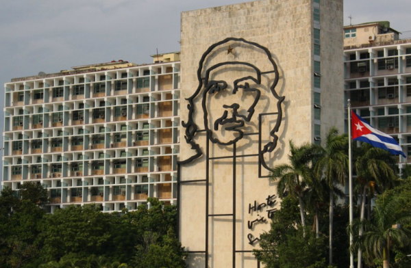 Крым и Куба: связи становятся крепче
