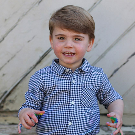 Кейт Миддлтон и принц Уильям поделились фотографиями принца Луи в честь его дня рождения Монархии