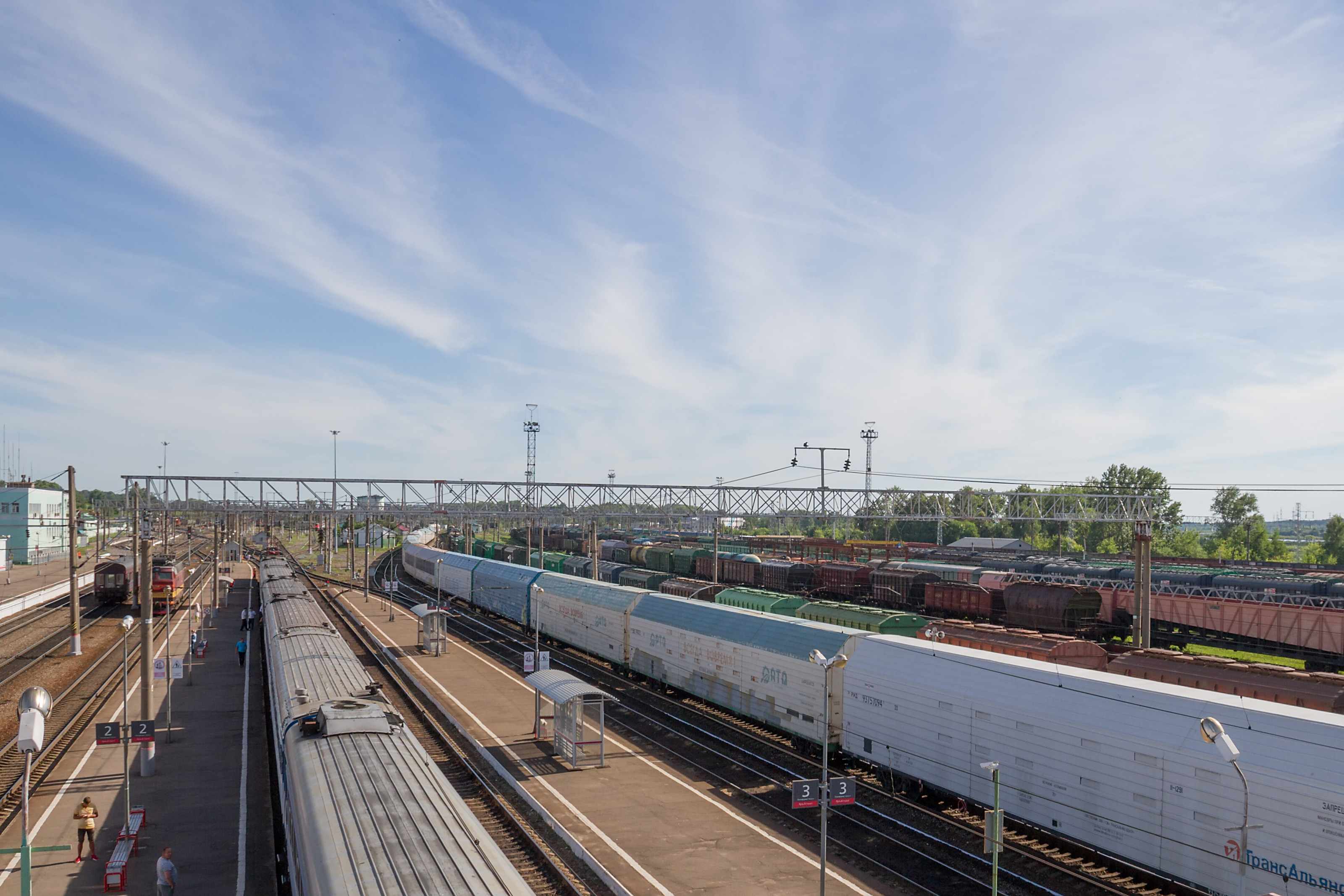 Рухнувший в Вязьме мост перекрыл железнодорожное сообщение с Белоруссией
