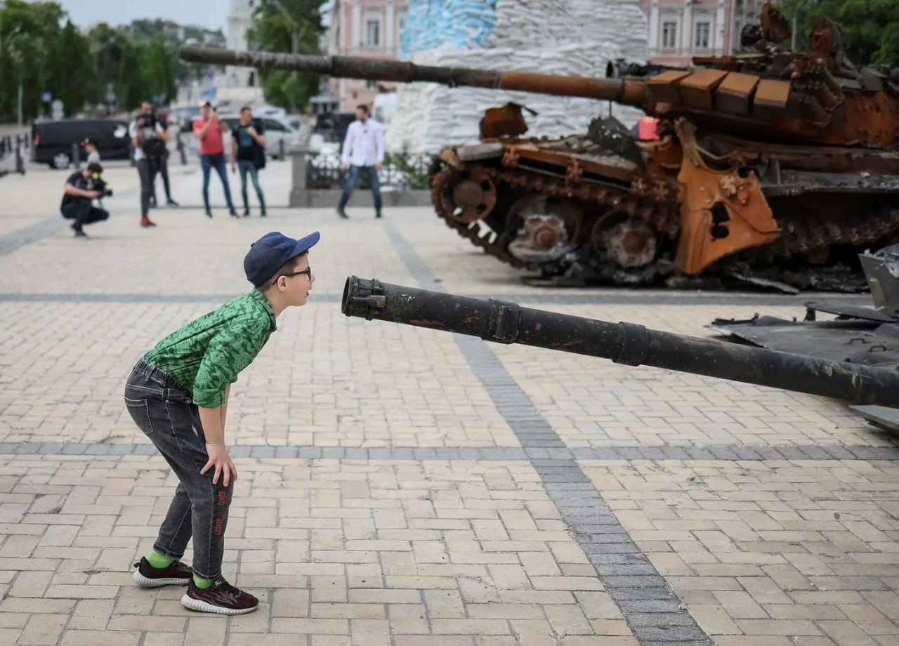 Начало нового учебного года в Укрорейхе, похоже, ознаменуется беспрецедентным всплеском антироссийского зомбирования в системе...