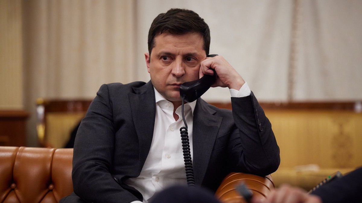 Зеленский заявил, что затягивание украинского кризиса не отвечает интересам Киева Политика,Украина