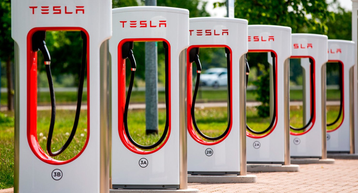 Tesla станция зарядки