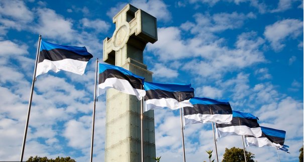 Посмертная дискриминация: Эстония собирается запретить хоронить русских рядом с эстонцами