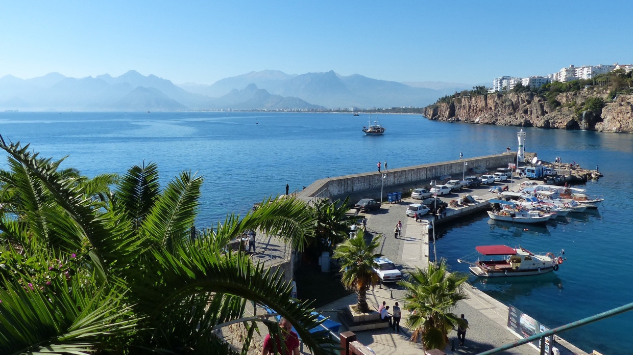 Российская делегация устроила турецким курортам проверку на вшивость