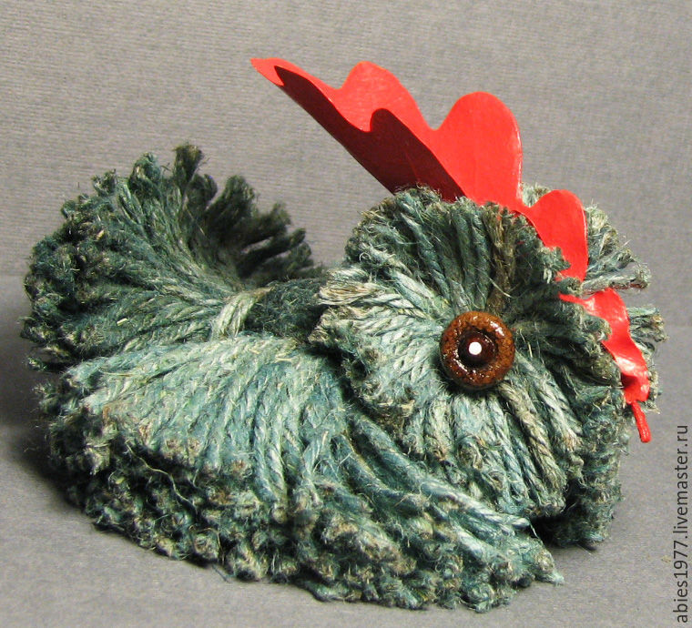 птица из ниток. птица из ниток. поделка птичка из ниток. птица из шерстяных ниток. птица из ниток.