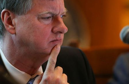 Chicago Federal Reserve Bank President Charles Evans looks on during the Global Interdependence Center Members Delegation Event in Mexico City, Mexico, February 27, 2020. REUTERS/Edgard Garrido