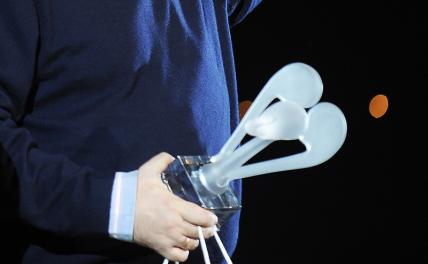 Политическая комедия абсурда