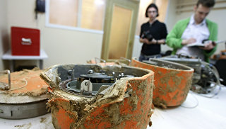 Бортовые самописцы польского самолета Ту-154М, разбившегося 10 апреля под Смоленском. Архивное фото