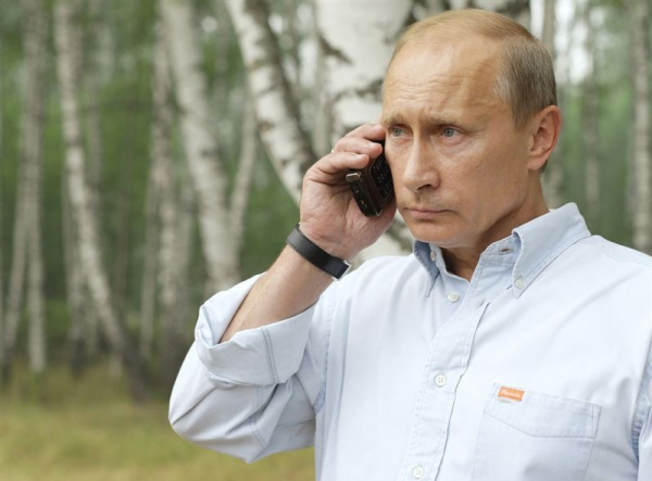 В Киеве раскрыли подробности тайных звонков Порошенко Путину