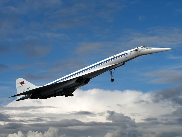 Тот случай, когда один самолет старше другого всего на 2 месяца. /Фото: russian7.ru