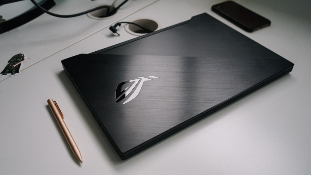 Мощь в строгих формах: обзор ноутбука Asus ROG Zephyrus S GX502 Zephyrus, GX502, также, ноутбуков, довольно, устройств, этого, Crate, модельного, Republic, Gamers, слегка, можно, серии, Armoury, элементы, вполне, ноутбука, производительности, играх