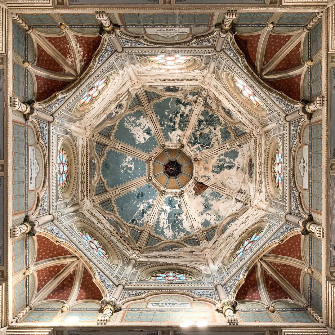 Атмосферные заброшенные места в разных уголках Европы 