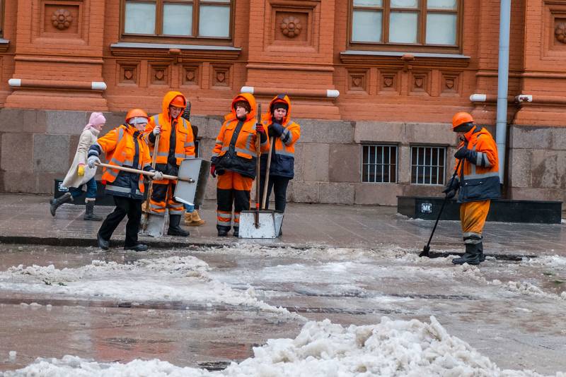 Россияне остаются без работы и с низкими зарплатами из-за «серых схем» с трудовыми мигрантами Новости