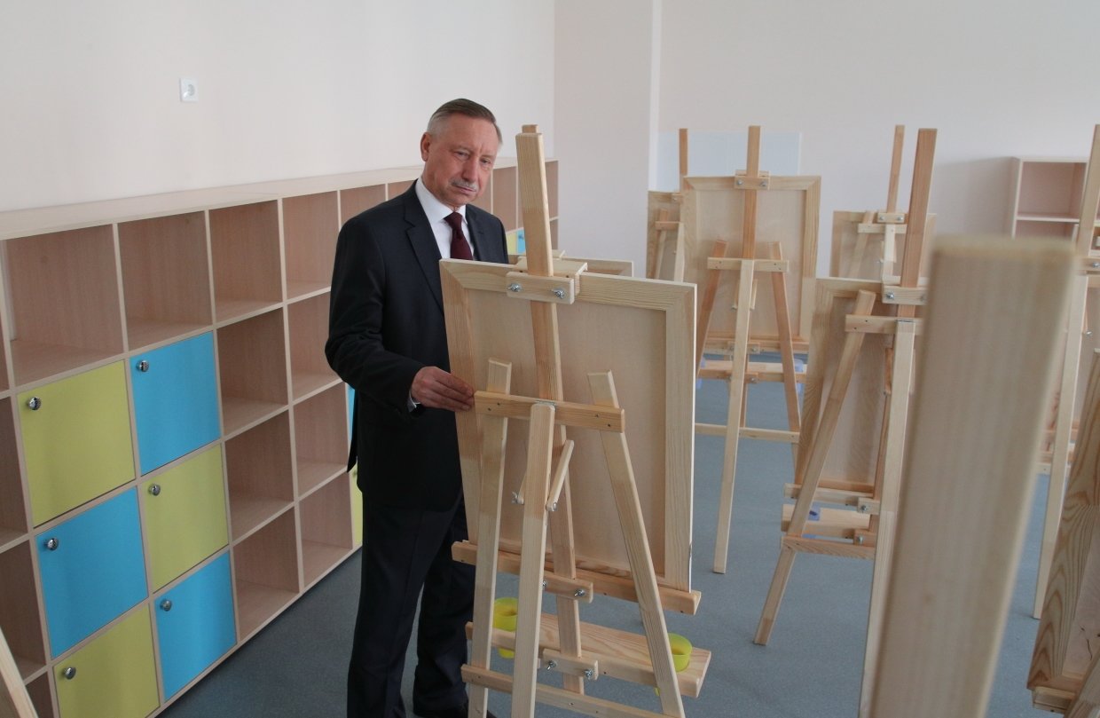 Беглов проверил новую школу в Калининском районе перед  1 сентября
