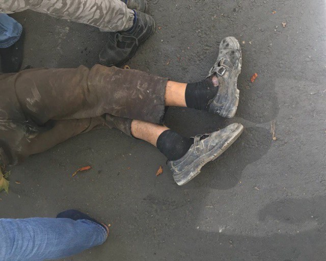 В Симферополе иномарка дважды переехала коммунальщиков 4