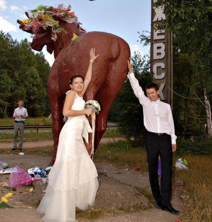 Свадьба пела и плясала, дурачилась и кривлялась поразительно, свадьба, смешно, юмор