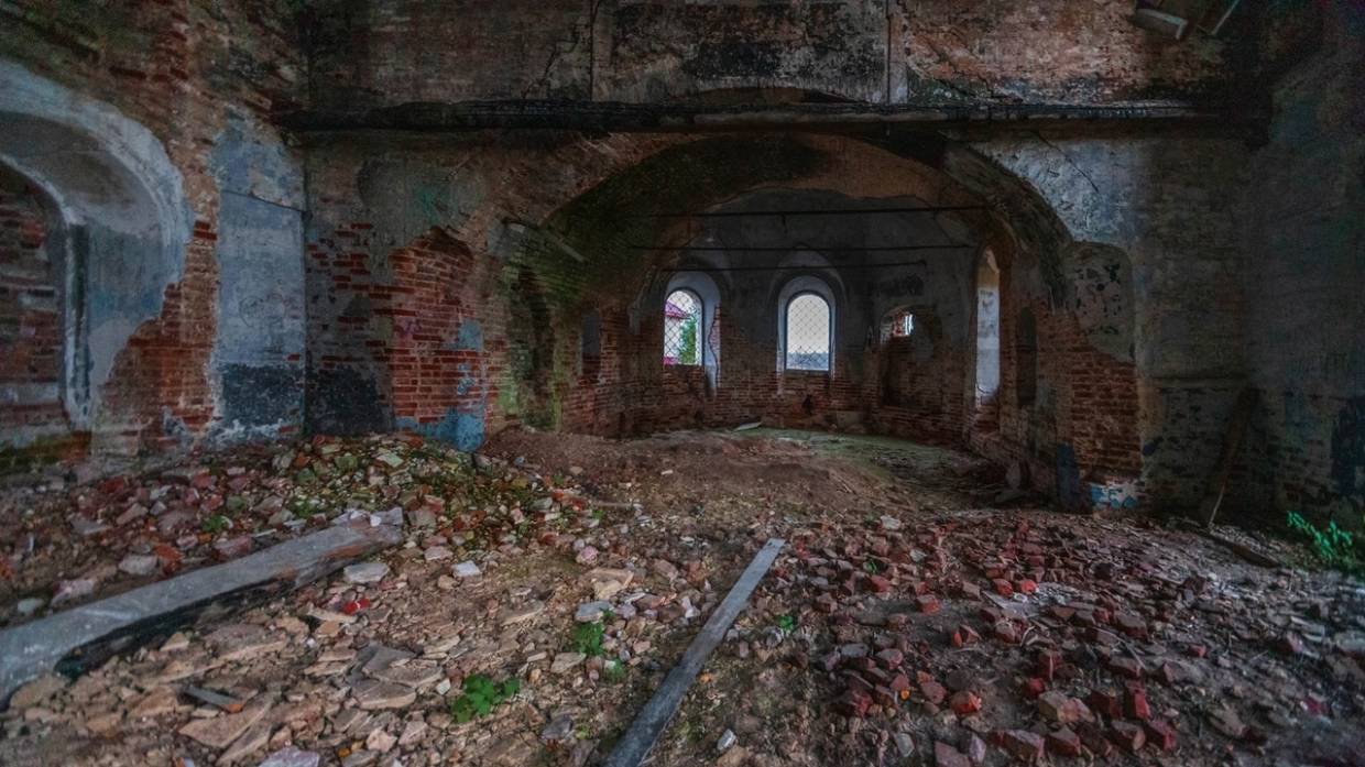 Красота, о которой забыли: пермяк организовал туры по заброшенным местам Прикамья Красота, о которой забыли: пермяк организовал туры по заброшенным местам Прикамья