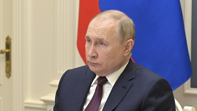 Путин сообщил, что почти каждый день общается с главой МЧС по вопросу паводков