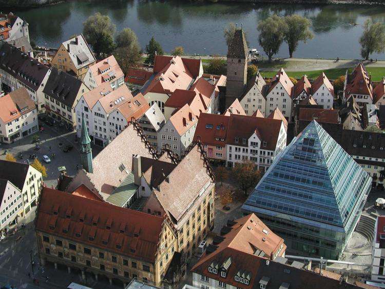 Древний Ульм: город, подаривший миру Эйнштейна Древний Ульм: город, подаривший миру Эйнштейна авиатур