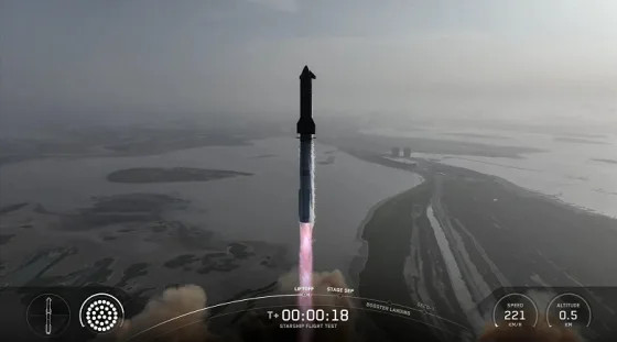 ускоритель Super Heavy взорвался, ракета Starship сгорела в атмосфере