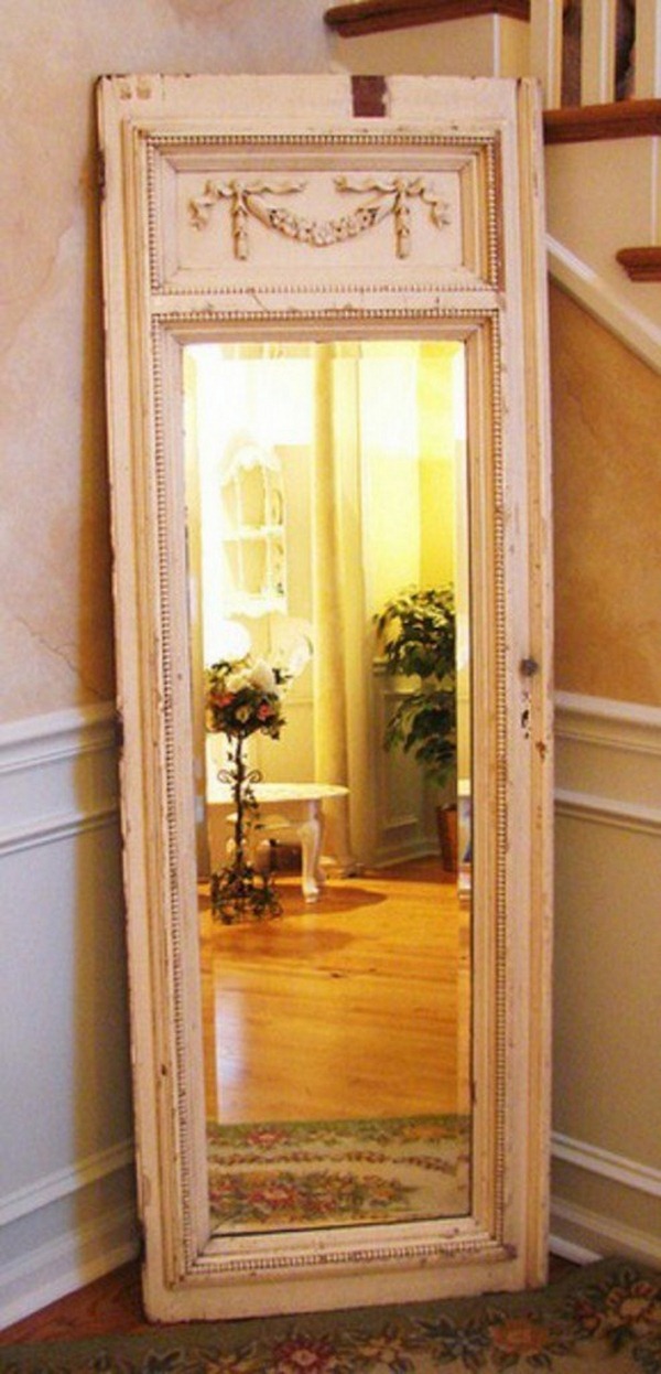 Вешалка, полочка, зеркало, стол: старая дверь как источник вдохновения вдохновляемся,интерьер,новая жизнь старых вещей